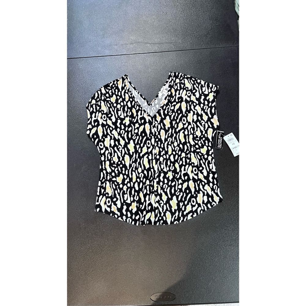 Bar III Women's Animal Print V Neck Cap Sleeve Top Black Combo Size XS NWT P1-76